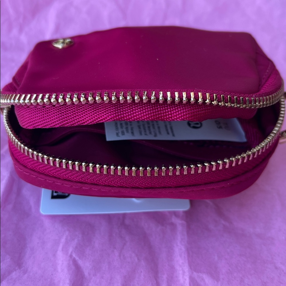 Authentic Lululemon Everywhere Belt Bag Nano - Picture 12 of 16